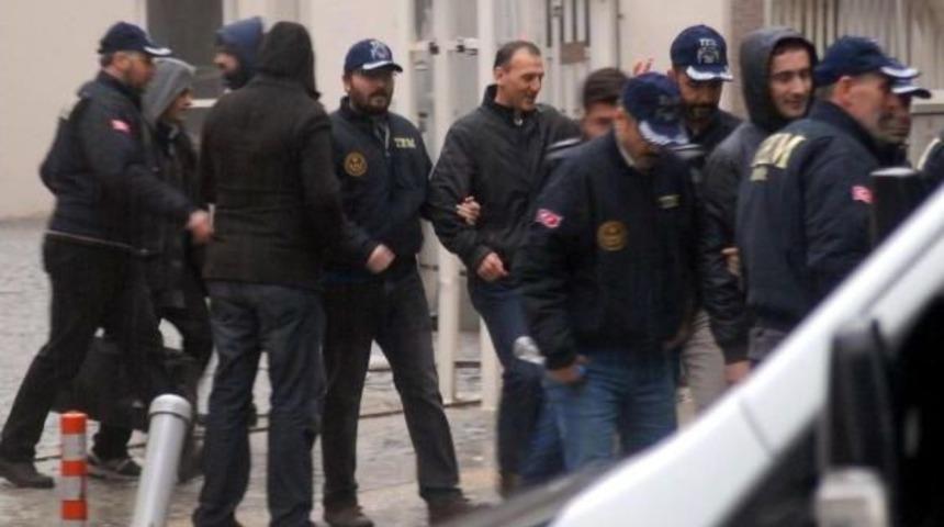 Dinleme Soruşturmasında Tutuklanan 2 Polis M&uuml;d&uuml;r&uuml; Serbest