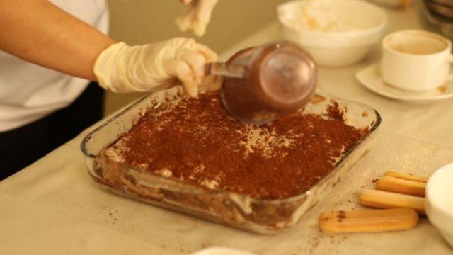 Tiramisu yapmak için gerekli malzemeler nelerdir?