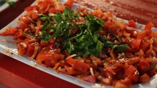 Gavurdağı salata nasıl yapılır?