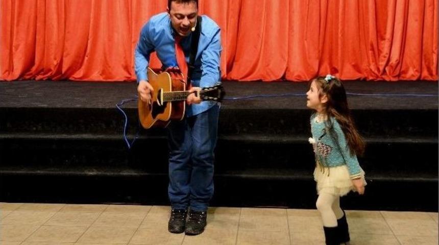 &Ccedil;ocuklar İ&ccedil;in &Ouml;zel Konser