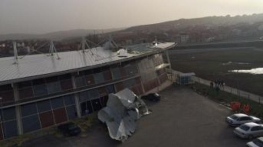 Lodos Boz&uuml;y&uuml;k Otogar &Ccedil;atısını Da Vurdu