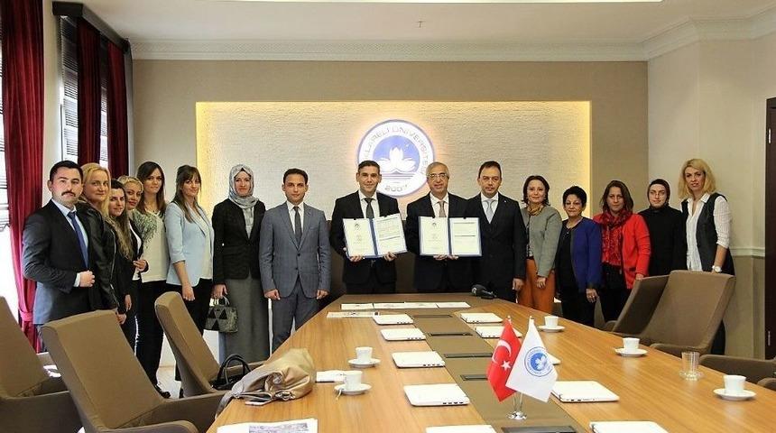 “gökkuşağı Düşler Atölyesi” İşbirliği Protokolü İmzalandı