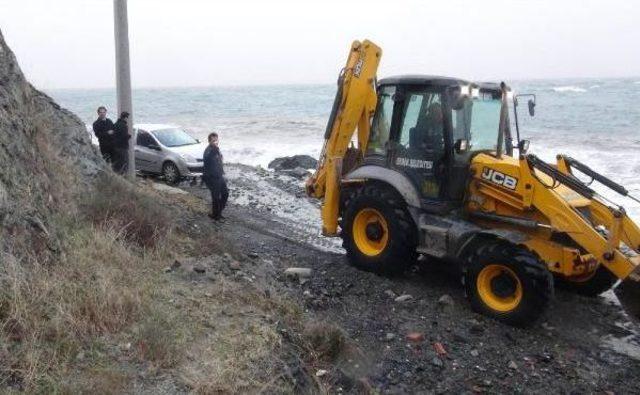 Yolu Deniz Aldı, Hakemler Mahsur Kaldı