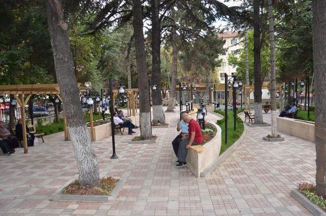 Cemalettin Köklü Parkı Modernizasyonun Ardından Hizmete Açılıyor