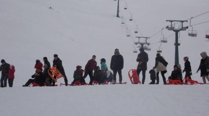 İmam Hatip Lisesi &Ouml;ğrencileri Saklıkent&rsquo;te Kar Keyfi Yaşadı