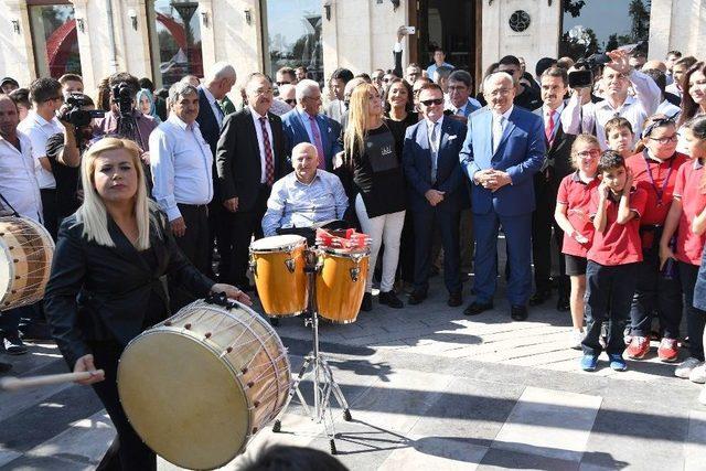 Engelsiz Sanat Festivali Göz Dolduruyor