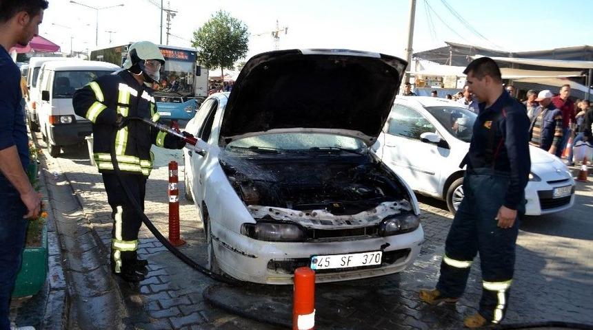 Seyir Halindeki Otomobil Alev Aldı