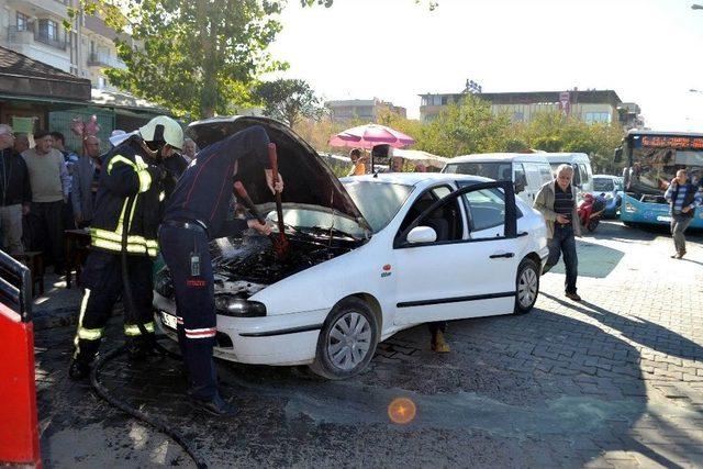 Seyir Halindeki Otomobil Alev Aldı