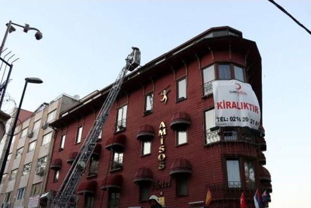 G&uuml;lhane de Otelin &Ccedil;atısında Yangın...(Geniş) 1