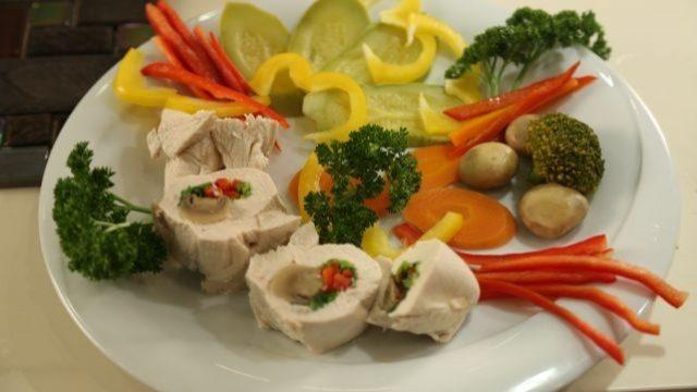 Diyet tavuk sarma nasıl servis edilir?