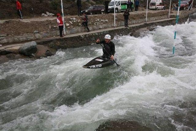 Rize’de Akarsu Slalom Türkiye Şampiyonası Tamamlandı