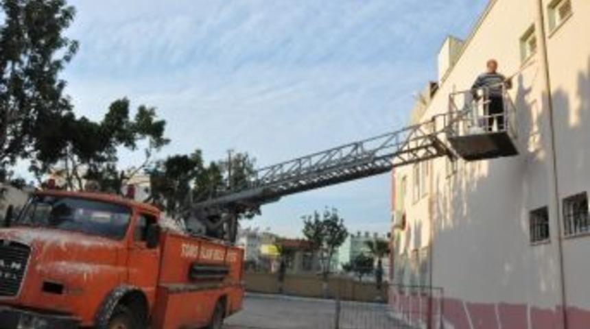 Toroslar Belediyesi Okulları Boyuyor