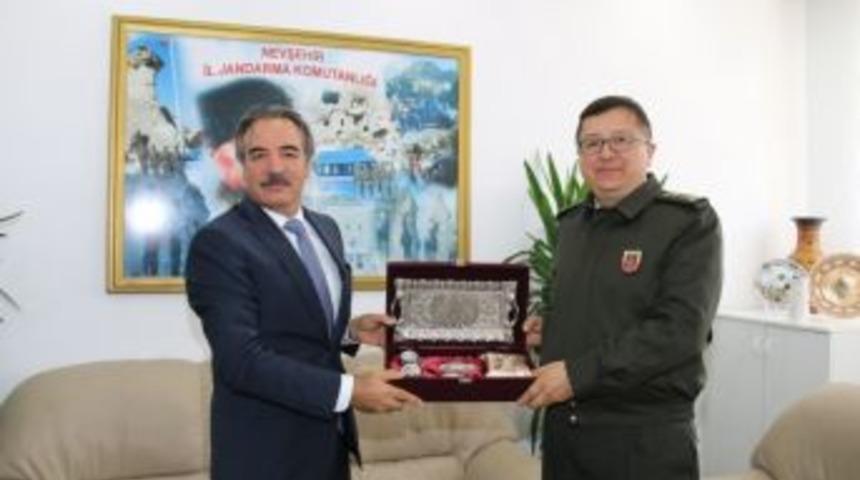Rekt&ouml;r Bağlı, Jandarma Komutanı Yiğit&rsquo;i Ziyaret Etti