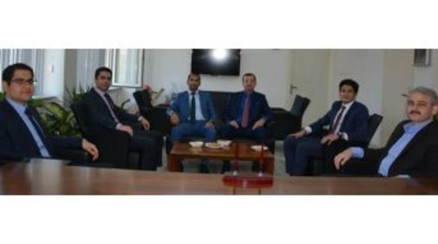 Komşu İki İl&ccedil;e Kaymakamından İstişare Toplantısı