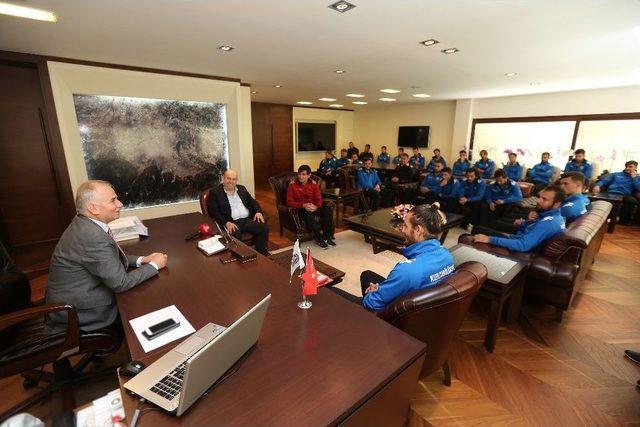 Kızılcab&ouml;l&uuml;kspor&rsquo;dan Başkan Zolan&rsquo;a Teşekk&uuml;r 1