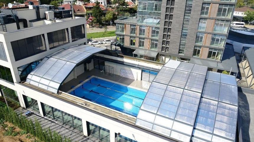 Kadık&ouml;y&rsquo;de Kapalı Y&uuml;zme Havuzu A&ccedil;ılıyor