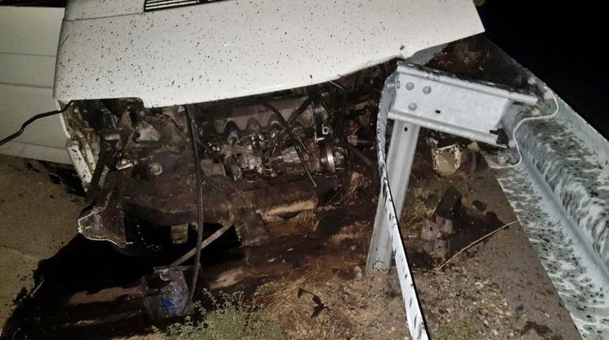 Öğrencileri Taşıyan Minibüs Kaza Yaptı: 7 Yaralı