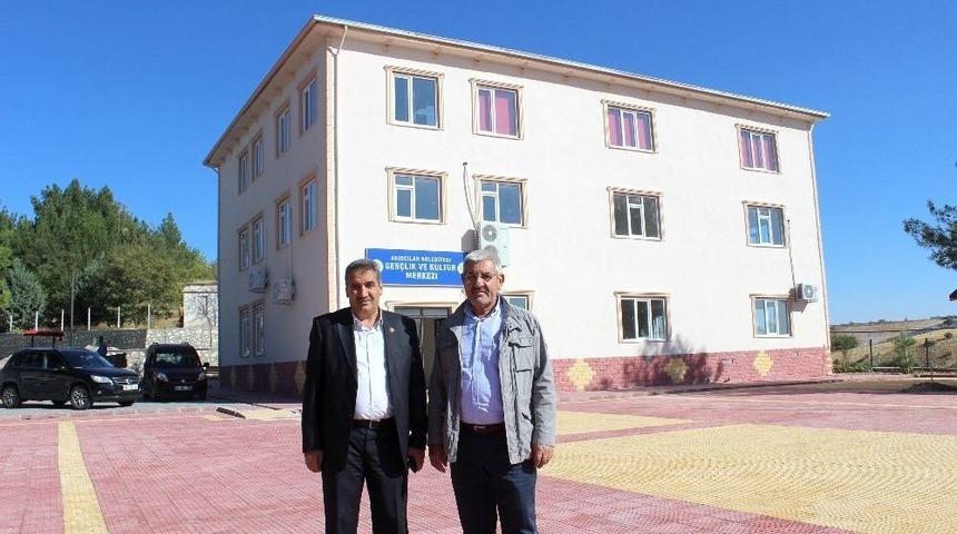 Akıncılar Beldesine Modern Gen&ccedil;lik Merkezi Binası