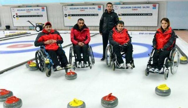 'curling' Hayatlarına Renk Kattı