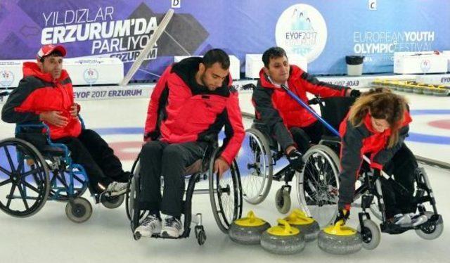 'curling' Hayatlarına Renk Kattı