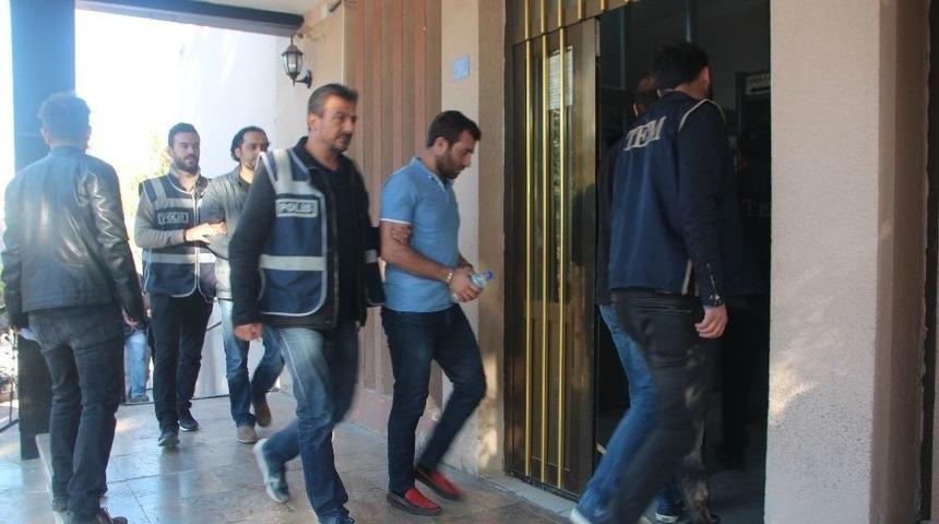 Bilecik&rsquo;te Fet&ouml;/pdy Operasyonunda G&ouml;zaltına Alınan 10 Ş&uuml;pheli Adliyeye &Ccedil;ıkarıldı