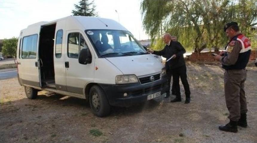 Sungurlu&rsquo;da Okul Servis Ara&ccedil;ları Denetlendi