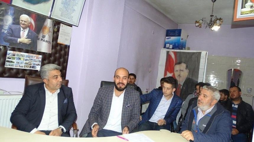 Hisarcık Ak Parti Gen&ccedil;lik Kollarında Emre Sarıkaş G&uuml;ven Tazeledi