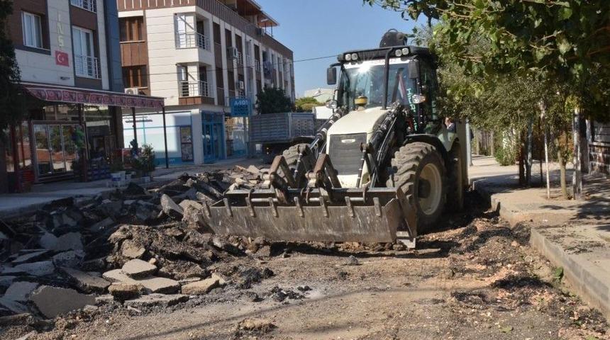 Yunusemre&rsquo;den Barbaros&rsquo;ta Hummalı &Ccedil;alışma