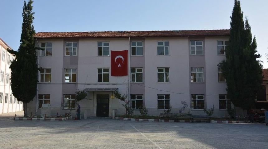 Yıkılan Okulun Yerine Yenisi Yapılacak