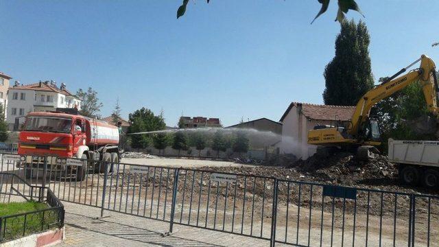 Yıkılan Okulun Yerine Yenisi Yapılacak 2