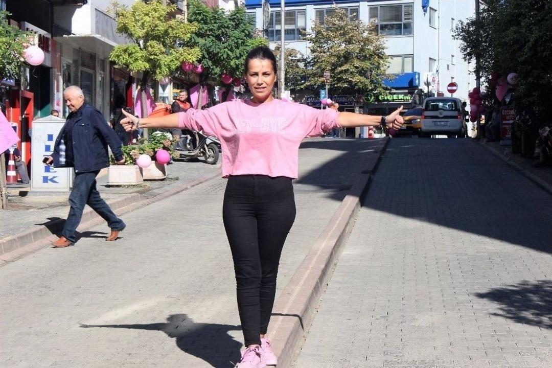 Cumhurbaşkanının Yakından İlgilendiği G&ouml;knur, Caddeyi Pembeyle S&uuml;sledi