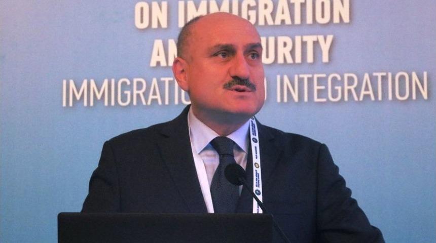 Fet&ouml;&rsquo;den 22 Bin Polis İhra&ccedil; Edildi, 12 Bini A&ccedil;ığa Alındı