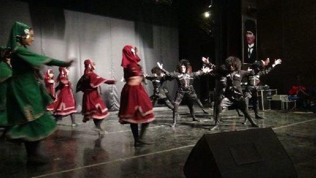 Kars'ta Kafkas Dansları Rüzgarı