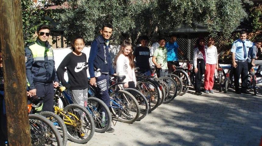 Sarıg&ouml;l Emniyetinden &Ouml;ğrenciler İ&ccedil;in &Ouml;rnek &Ccedil;alışma