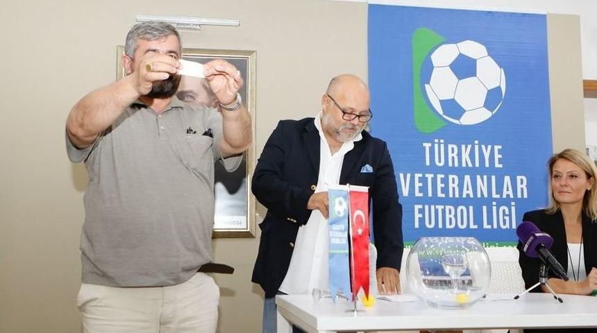 &Ccedil;aycuma&rsquo;da Veteranlar Futbol Takımı Kuruldu
