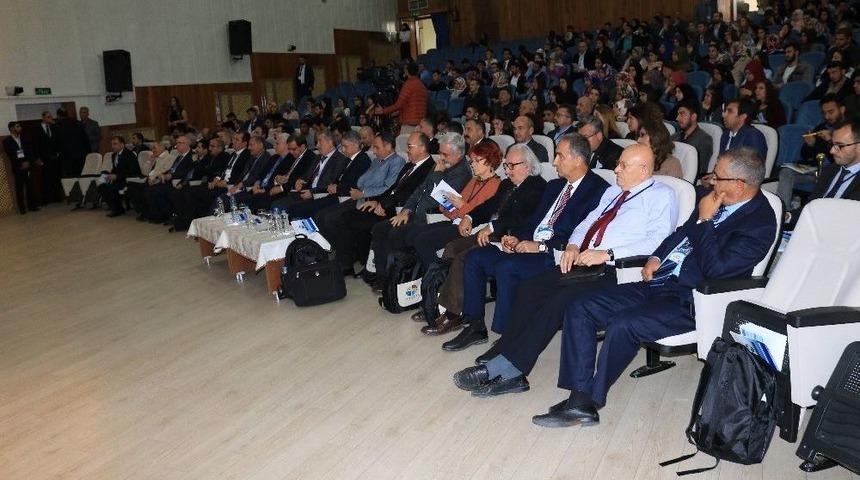 Elazığ&rsquo;da Uluslararası Jeomorfoloji Sempozyumu