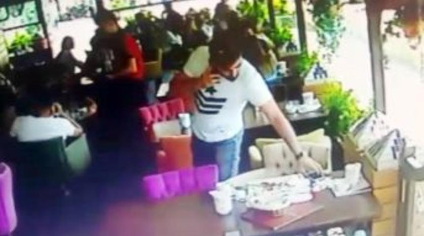 (&ouml;zel Haber) Kasada Hesap &Ouml;derken Masada Unuttuğu Telefonu &Ccedil;alındı