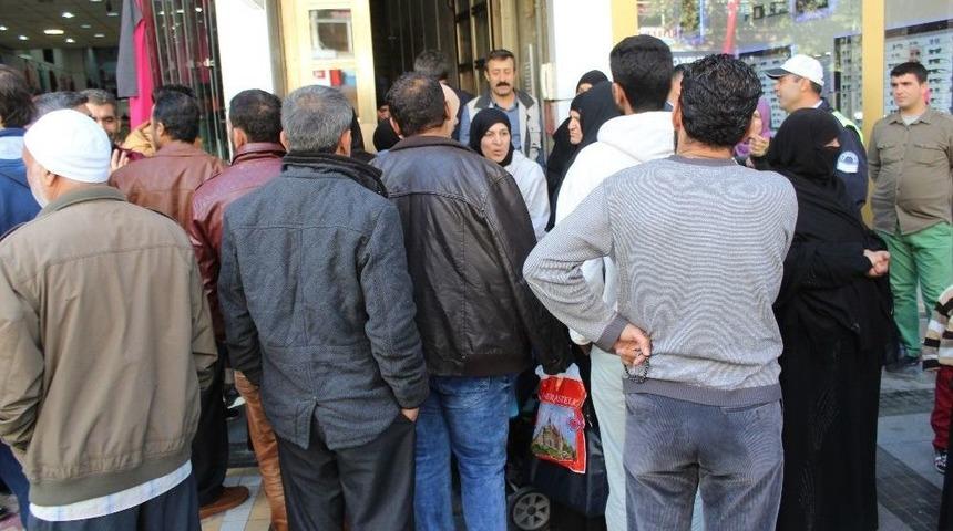 Yardımı Duyup Koştular Ama Elleri Boş D&ouml;nd&uuml;ler