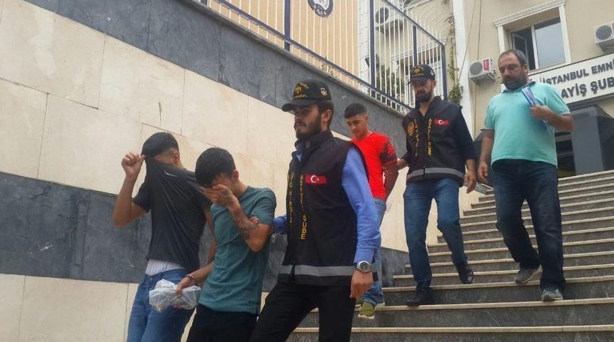 &Uuml;nl&uuml; Y&ouml;netmenin Otomobilini &Ccedil;alan Hırsızlar Yakalandı