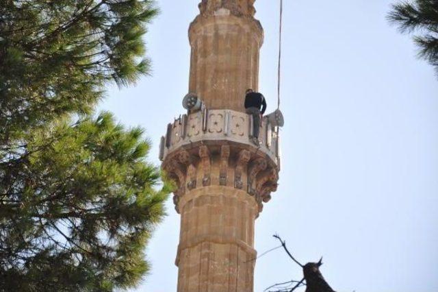 İntihar Için Minareye Çıktı