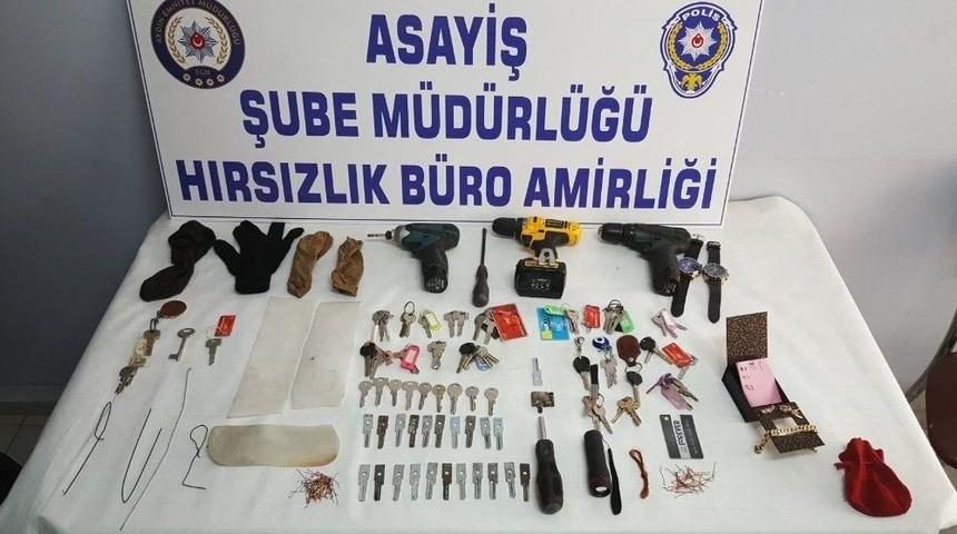 Aydın&rsquo;da &lsquo;bilyeli Maymuncuk&rsquo; Hırsızı Yakalandı