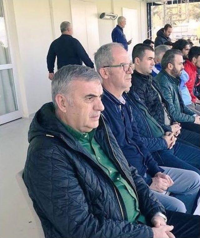 Başkan Toçoğlu, Sakaryaspor’un Hazırlık Maçını İzledi