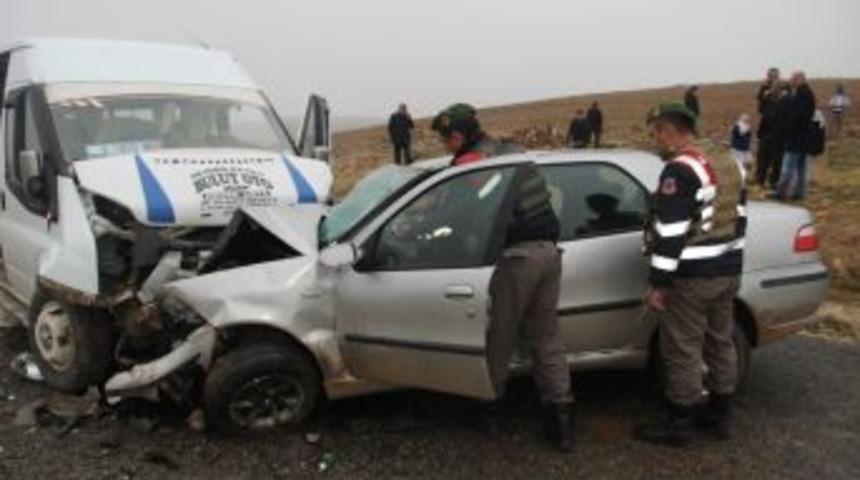 Diyarbakır&rsquo;daki Kazada Yaralanan Kadın Hayatını Kaybetti