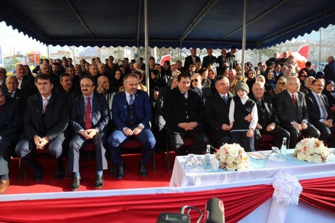 Elmasbah&ccedil;eler&rsquo;de Kolej Kalitesinde Eğitim