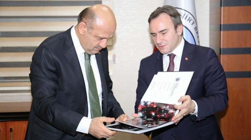 Başbakan Yardımcısı Işık, Siirt Belediyesini Ziyaret Etti