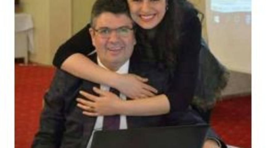 T&uuml;rkiye&rsquo;yi Ağlatan Adam Alişan Kapaklıkaya&rsquo;nın Kızı Vefat Etti.