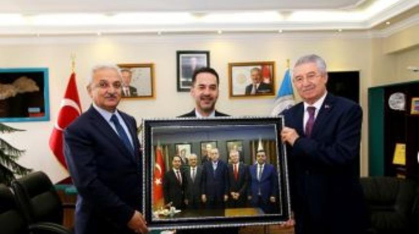 Karakelle&rsquo;den Erzincan Belediyesine Ziyaret