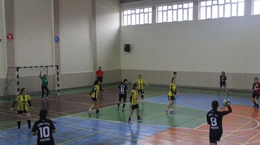 Hentbol Yarı Final M&uuml;sabakaları Başladı