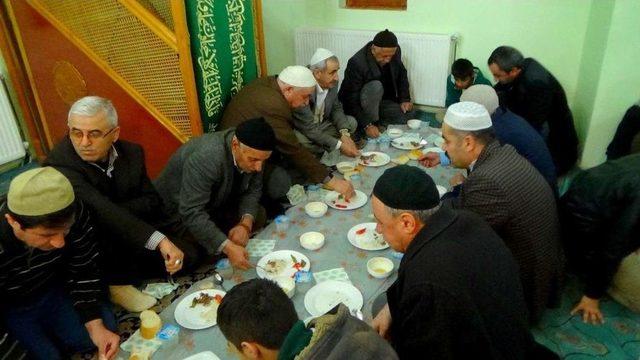 Hakkari’de ‘sabah Namazı’ Buluşması