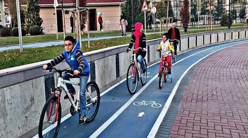 G&uuml;m&uuml;şdere&rsquo;de Bisiklet S&uuml;rmeyi &Ccedil;ok Sevdiler